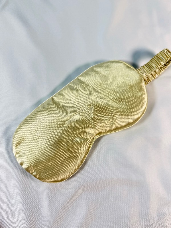 Beige silk eyemask