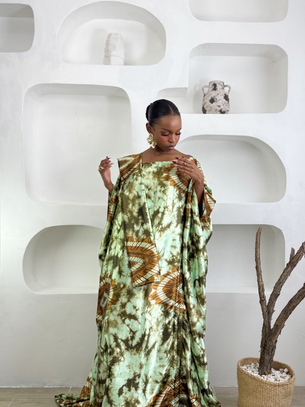 Zaria in Teal view 4