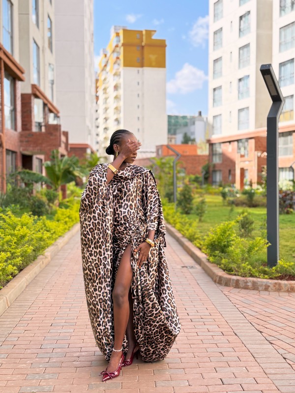 Zaria in small leopard print