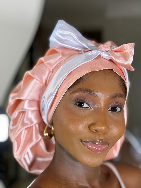 Peach & white strap bonnet