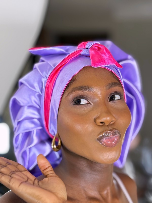 Hot pink & Lilac strap bonnet