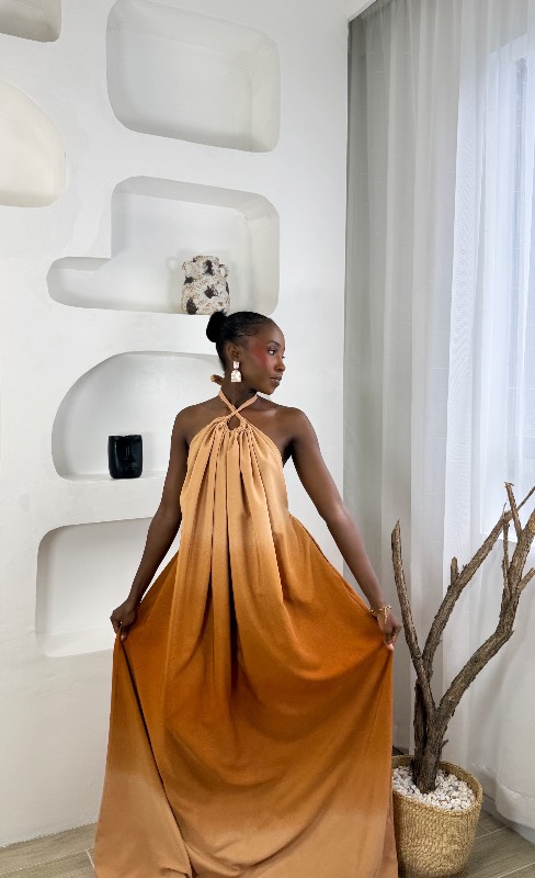 Aura in Brown