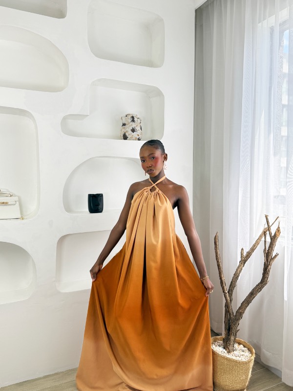 Aura in Brown view 3